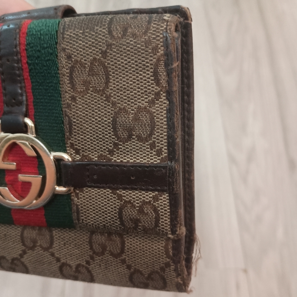 AUTHENTIC GUCCI INTERLOCKING G MONOGRAM LOGO SHER… - image 6